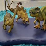 Montessori Material _ Dinofiguren bei der Nachhilfe